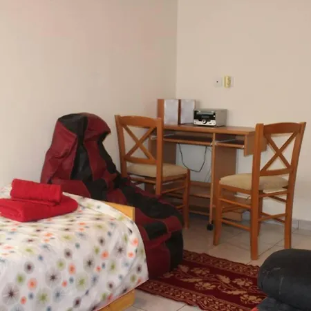 Carout House Apartment